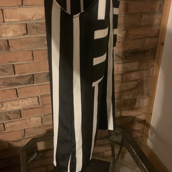 NWT Bar III size small Sleeveless Button Down Top Stripped Black and White - Picture 5 of 12